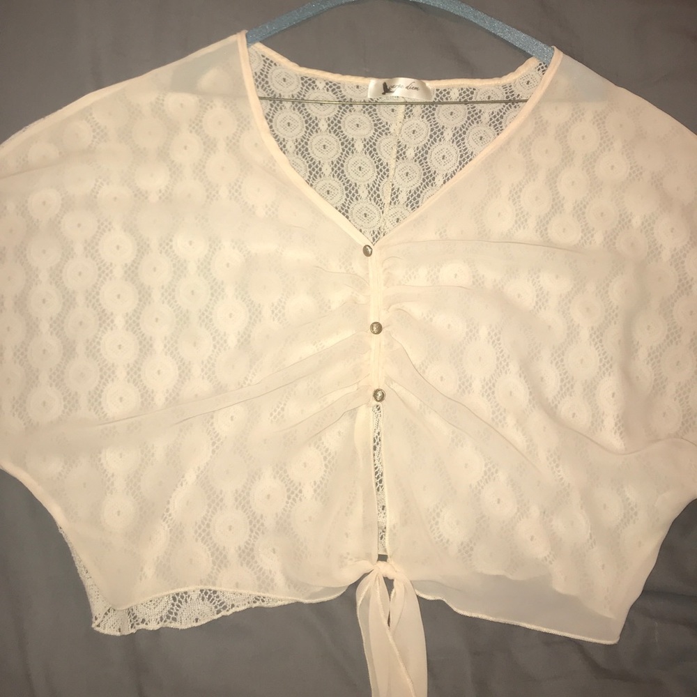 ‼️BOGO Cream crop top, tie front and lace detail